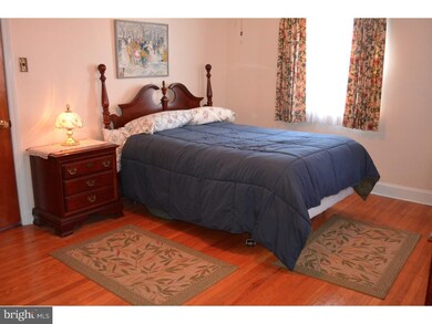 938 Eddystone Ave, Crum Lynne, PA 19022 - photo 5