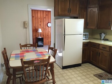 Eat in kitchen
