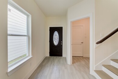 6534 Radcliffe St, Houston, TX 77091 - photo 3