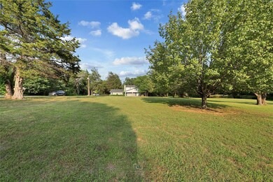 144 Sage Brush Ln, Denison, TX 75021 - photo 4