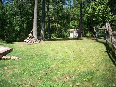 519 S 7th St, Emmaus, PA 18049 - photo 4