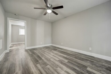 2322 Dunlavy St unit 11, Houston, TX 77006 - photo 6
