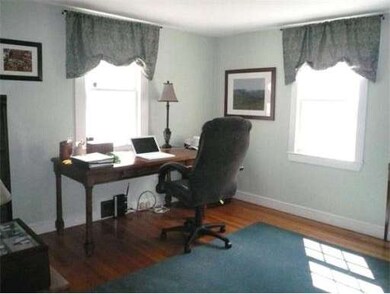 42 Massasoit Ave, Sudbury, MA 01776 - photo 3