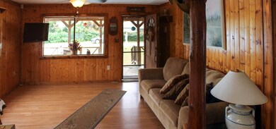 Living Room Pan