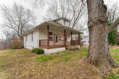 110 N West St, Freeburg, IL 62243 - photo 2