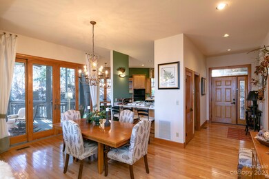 121 Stoney Falls Loop unit E4, Burnsville, NC 28714 - photo 4