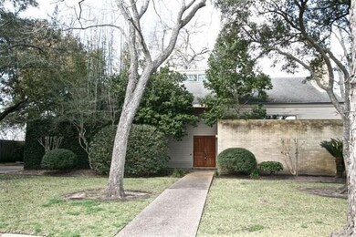 2901 Oak Dr, Bay City, TX 77414 - photo 2