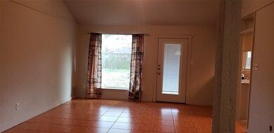 High ceilings, and ceiling fan