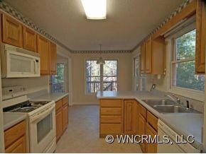 91 Forest Lake Dr, Asheville, NC 28803 - photo 6