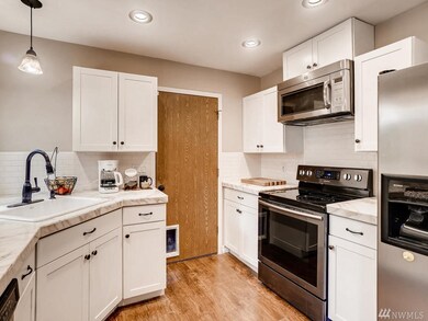 10713 10th Dr SE, Everett, WA 98208 - photo 7