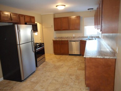 409 W Miller Rd, Lansing, MI 48911 - photo 5