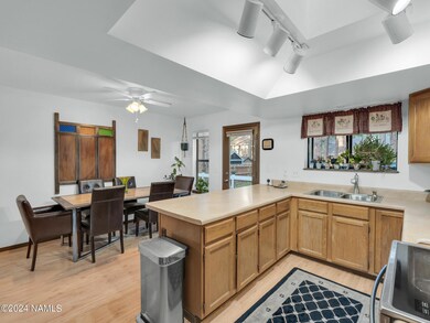 Kitchen/Dining