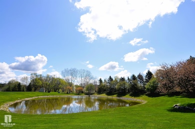 3371 Meadowridge Ct unit 107, Davison, MI 48423 - photo 2