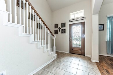 376 Lake Line Dr, Alvin, TX 77511 - photo 4