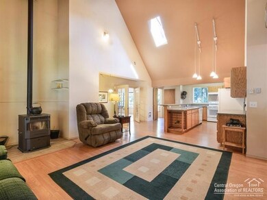 18964 Choctaw Rd, Bend, OR 97702 - photo 7