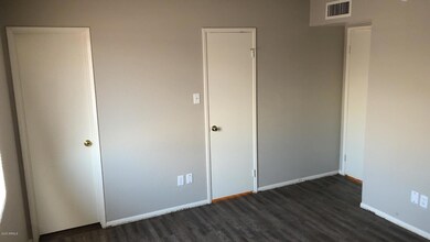 4122 W Laurel Ln, Phoenix, AZ 85029 - photo 6