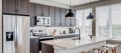 4 to 8 Weeks Free on Select Units!
