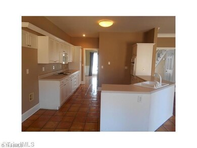 2114 Mirus Ct, High Point, NC 27265 - photo 5