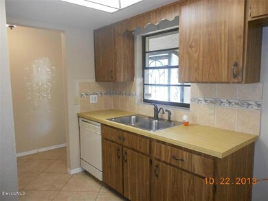 Kitchen 2 (Medium)