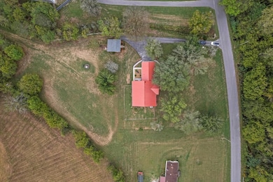 315 Little Creek Rd, Pleasant Shade, TN 37145 - photo 5