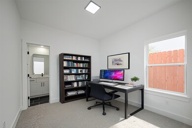 6905 Saint Augustine St, Houston, TX 77021 - photo 4