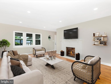 6113 Quinn Orchard Rd, Frederick, MD 21704 - photo 4