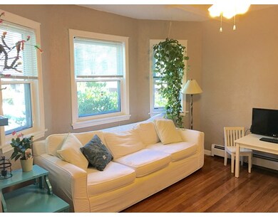 25 Avon St, Saugus, MA 01906 - photo 7