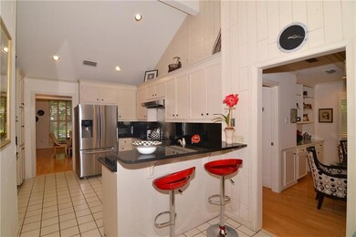 Open Kitchen
