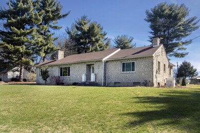 380E.Johnstown_01