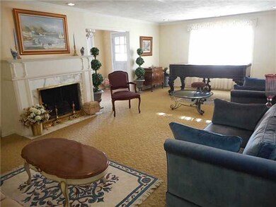 351 E 5th St, Elmore, OH 43416 - photo 3