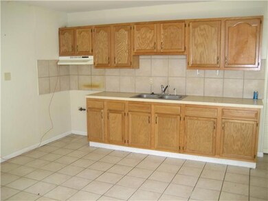 3705 Laguna Dr, Columbus, OH 43232 - photo 4