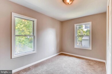 2112 Sunbriar Ln, Gwynn Oak, MD 21207 - photo 7