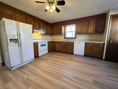 33 Elwood Ave unit B, Manchester, NH 03103 - photo 5