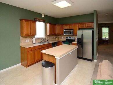 2414 S River Rock Dr, Papillion, NE 68046 - photo 7