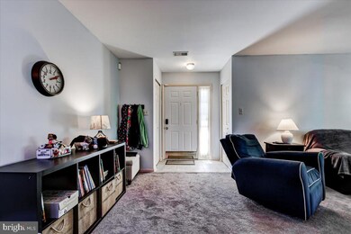 19943 Appledowre Cir, Germantown, MD 20876 - photo 4