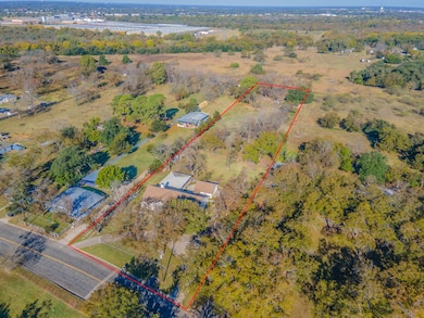 2622 Kendall Ln, Waco, TX 76705 - photo 2