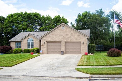 3850 Misty Dr, Columbus, IN 47203 - photo 2