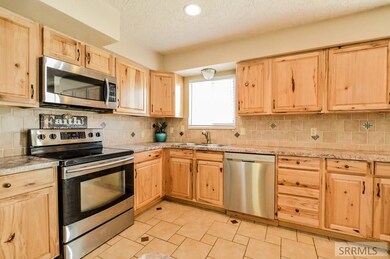 2585 Rose Rd, Blackfoot, ID 83221 - photo 7