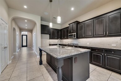 3917 Crosstrees Dr, Lake Dallas, TX 75065 - photo 7