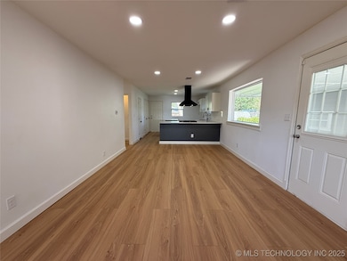 2306 E 48th St N, Tulsa, OK 74130 - photo 6