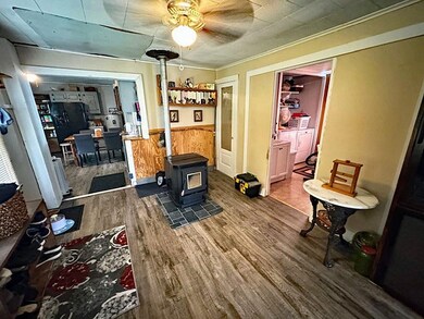 59 Elm St, West Rutland, VT 05777 - photo 6