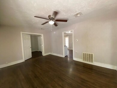 901 Highland Dr, Grand Prairie, TX 75051 - photo 7