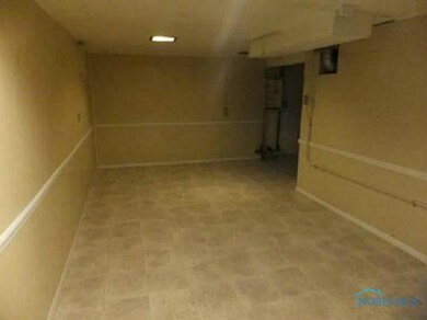 2053 Talbot St, Toledo, OH 43613 - photo 2