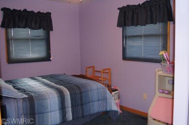 10666 12 Mile Rd, Ceresco, MI 49033 - photo 7