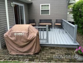 DECK & PATIO