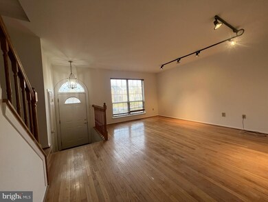 33 Hunting Horn Cir, Reisterstown, MD 21136 - photo 3