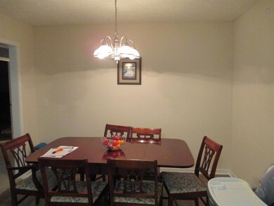 302 Hillcrest St, Manchester, TN 37355 - photo 2