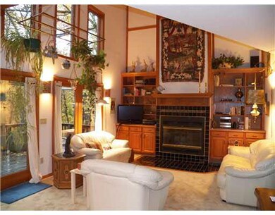 51751 Clubhouse Ct, South Bend, IN 46628 - photo 4