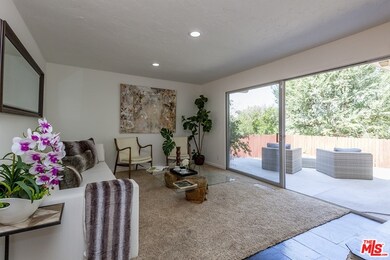 4958 Calderon Rd, Woodland Hills, CA 91364 - photo 6