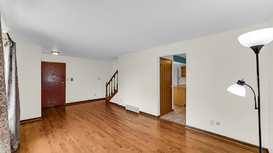 1439 Elm Ct, Schererville, IN 46375 - photo 5